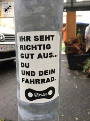 01-Bild-Streetart-Sticker-Berlin-2017-09